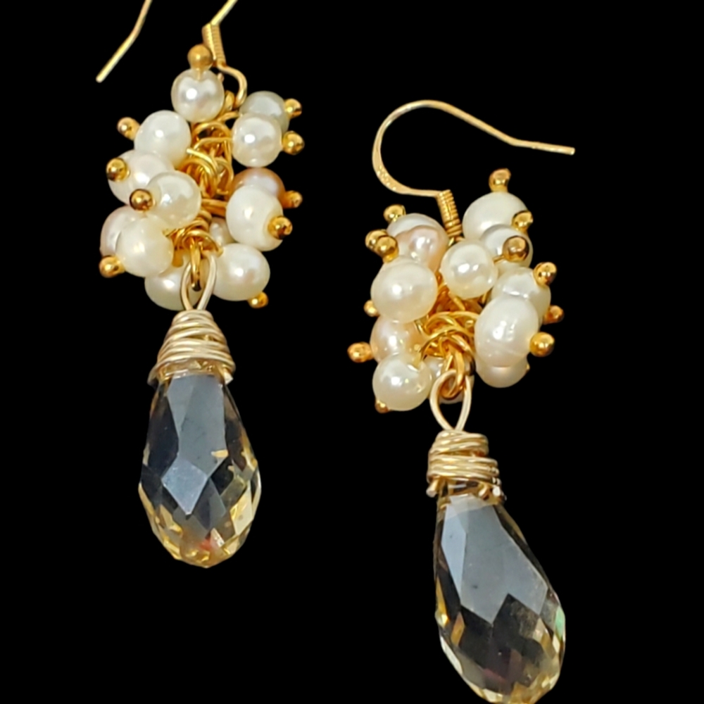 Italian crystal briolette beads fresh water pearls clusters  earrings "Felicite"